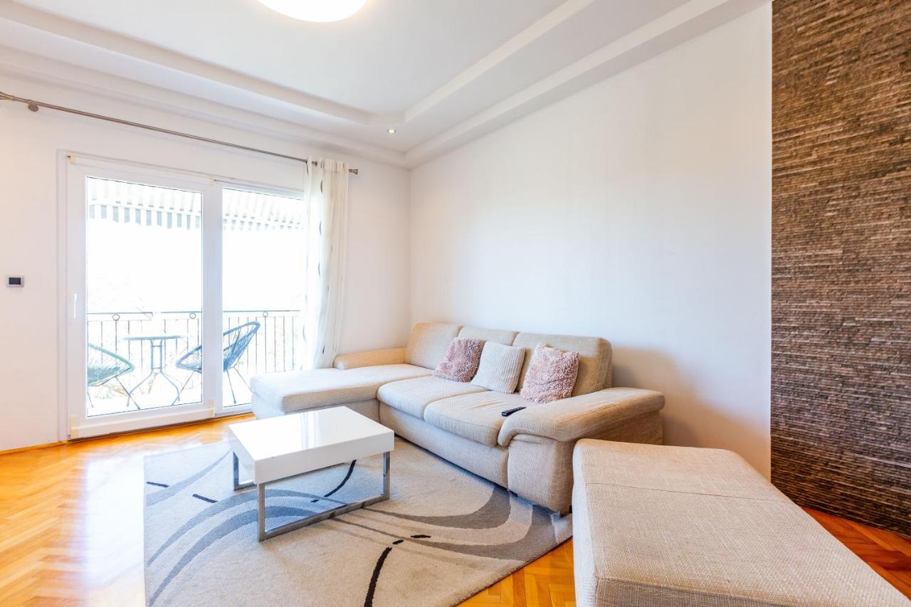 Rs Two Bedroom Apartment Сукошан Экстерьер фото